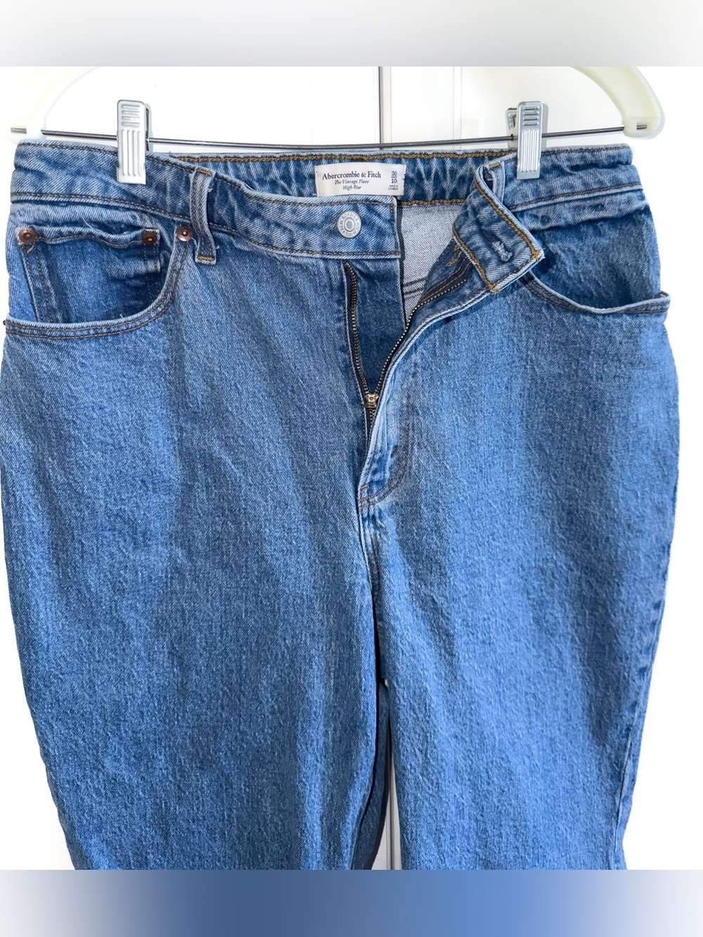 Abercrombie & Fitch Curve Love High Rise Vintage Flare Jeans Size 30/10 Wide Leg - Picture 9 of 13